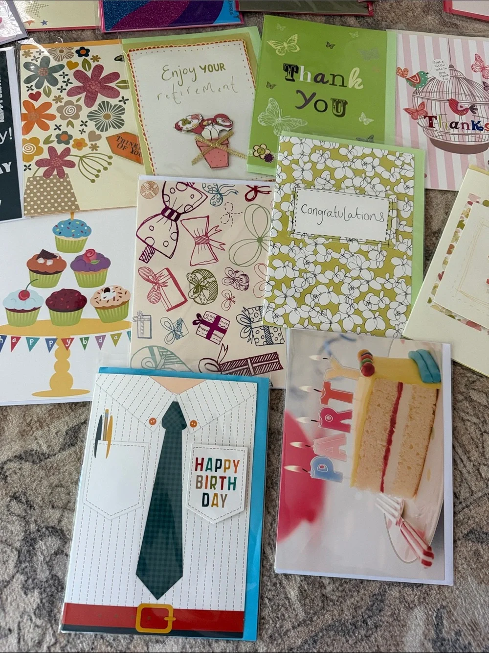 NEW IN PACKAGING- 40 Greeting Card Bundle- Assorted- LOT A